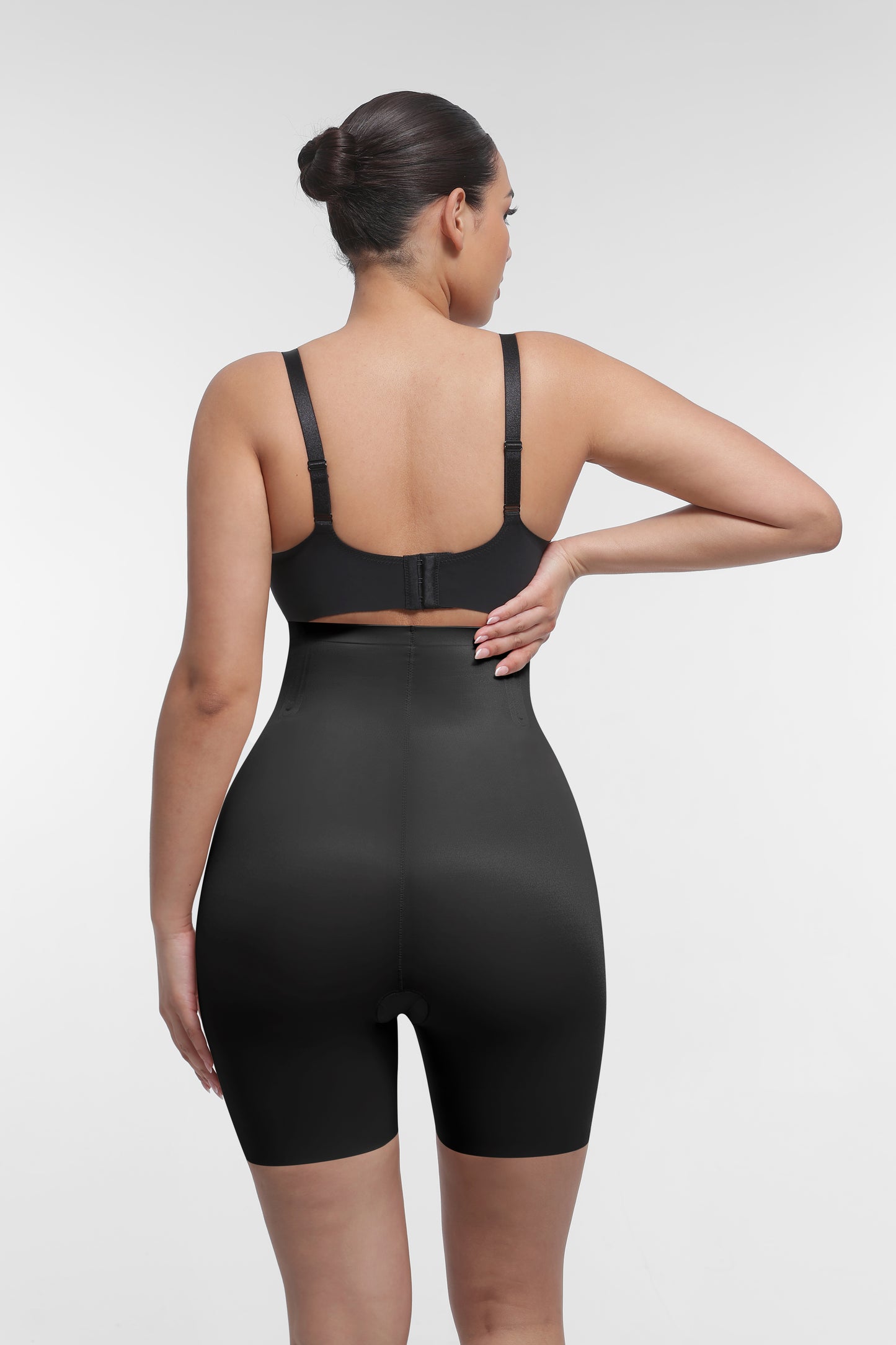 Le Shorty Haute Performance (Liquid Spandex) — Collection L’Absolu