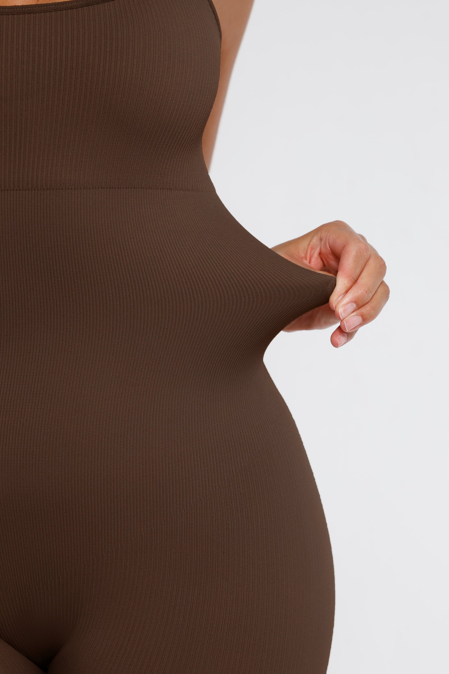 Le Body Signature Côtelé — Collection L’Essentiel