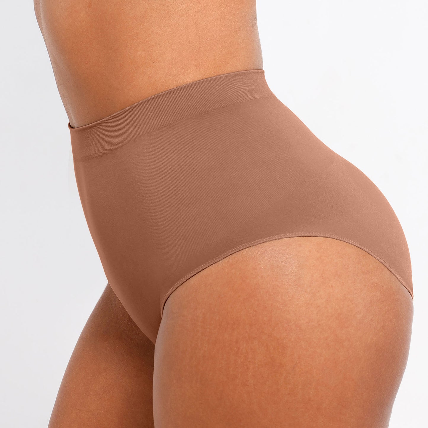 Le Shorty Galbe Infini — Collection L’Invisible